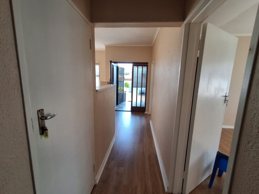 3 Bedroom Property for Sale in Churchill Estate Western Cape